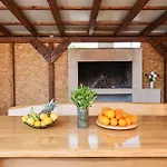 Nada For 10 People With Pool & Integrated Whirlpool Villa *