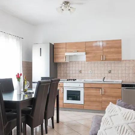 Nada For 10 People With Pool & Integrated Whirlpool Villa *